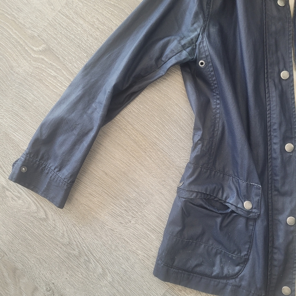 Rain Jacket! - Picture 3 of 6